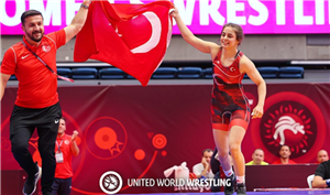 1ae2ebe1-c412-43ac-8826-62351353d6ff-tubademir_bayrakli.png