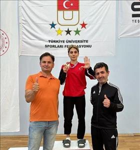 45987a8d-1994-4441-a6d5-1b037cf871af-filiz-ahmet-hoca.jpg