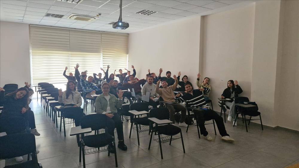 Antrenörlük Eğitimi Bölümü’nde “English Movie Day” Etkinliği Gerçekleştirildi