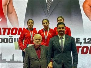 BÖLÜMÜMÜZÜN ÖĞRENCİLERİNDEN ULUSLARARASI ARENADA BÜYÜK BAŞARI 